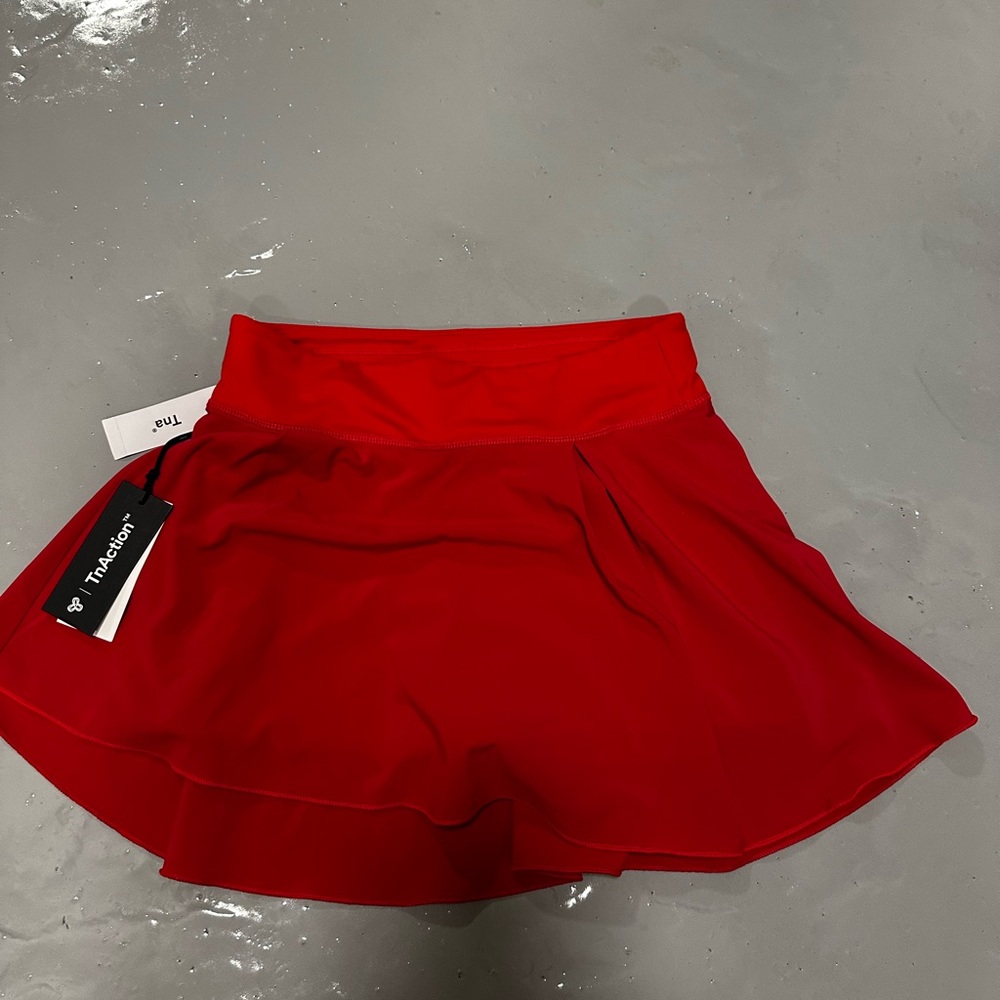 Aritzia TNA Athletic Skort
